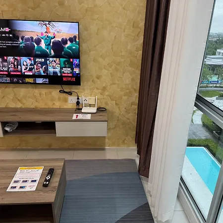 Metrocity Square Condominium-3R2B-9 Pax Kuching Exterior photo